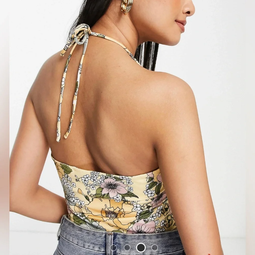 Villa yellow floral print halter top - Picture 3 of 9